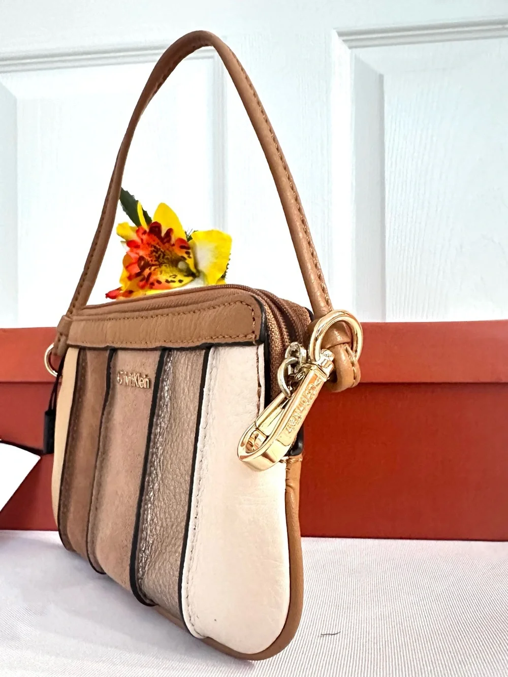 CALVIN KLEIN ~ Multi-Tone Tan and Metallic Panel Pebble & Suede Leather Wristlet